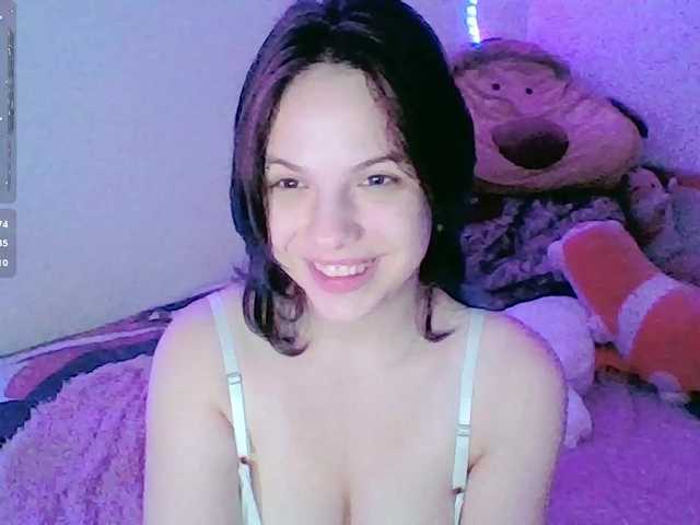 LillyShy live cam