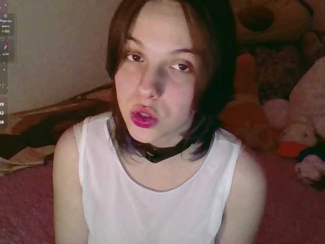 LillyShy live cam on BongaCams