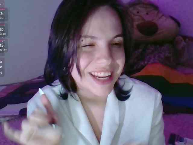 LillyShy webcam