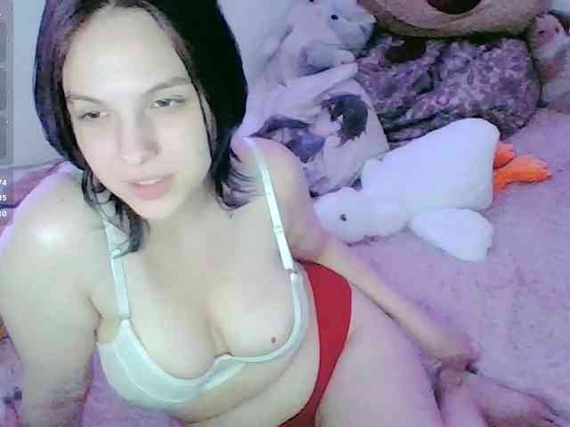 LillyShy webcam