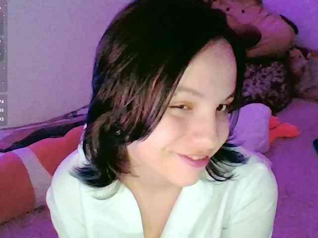 LillyShy webcam