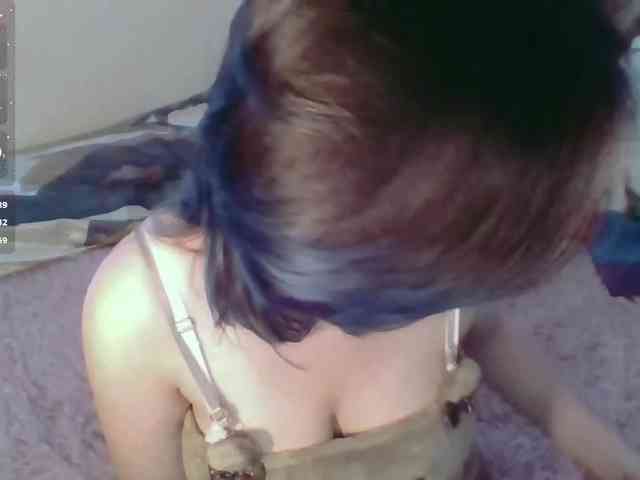 LillyShy webcam