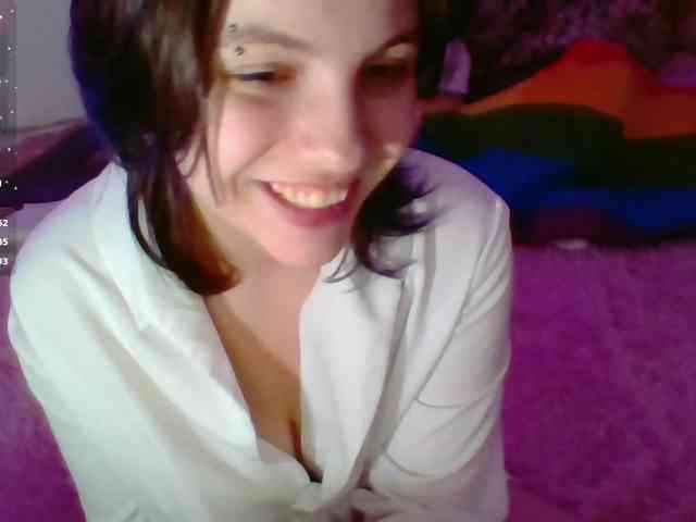 LillyShy webcam