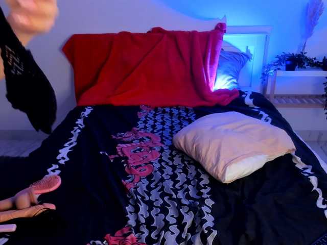LucyBlowJobGray