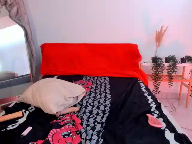 LucyBlowJobGray