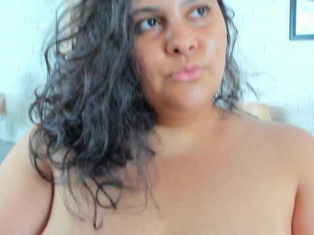 IslaCreed live cam on BongaCams