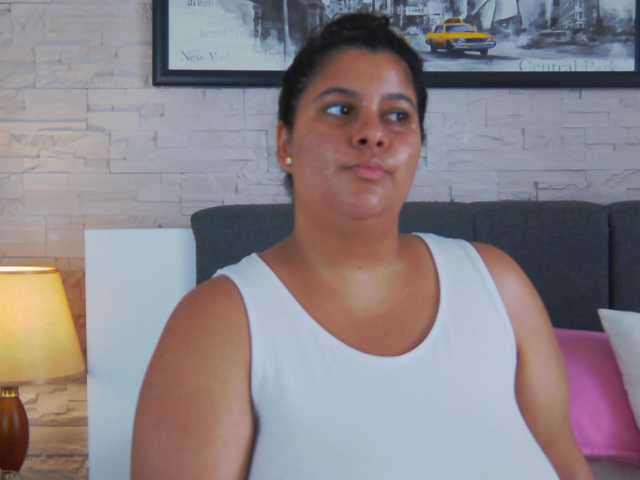 IslaCreed live cam on BongaCams