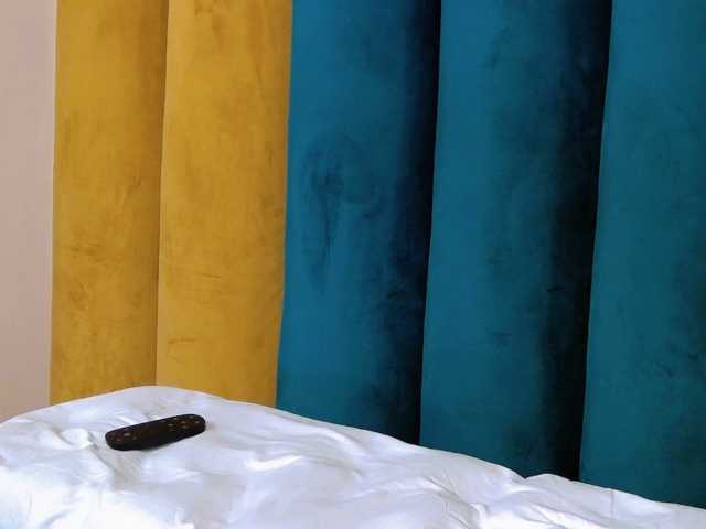 IslaCreed, en vivo ahora en BongaCams