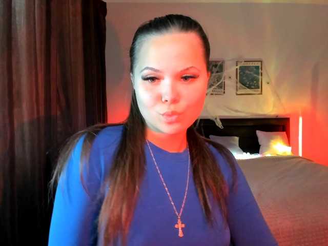 kirakiralove09 live cam on BongaCams