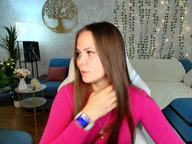 kirakiralove09 — live female cam
