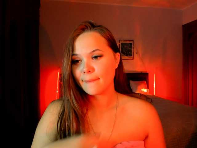 kirakiralove09 live cam on BongaCams