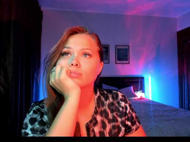 kirakiralove09 live cam on BongaCams