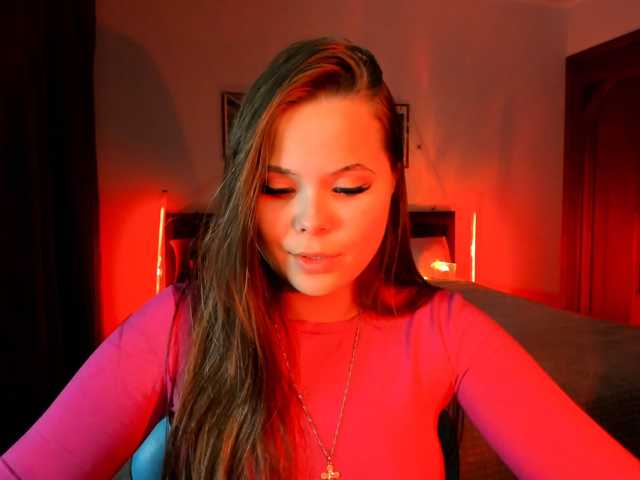 kirakiralove09 live cam on BongaCams
