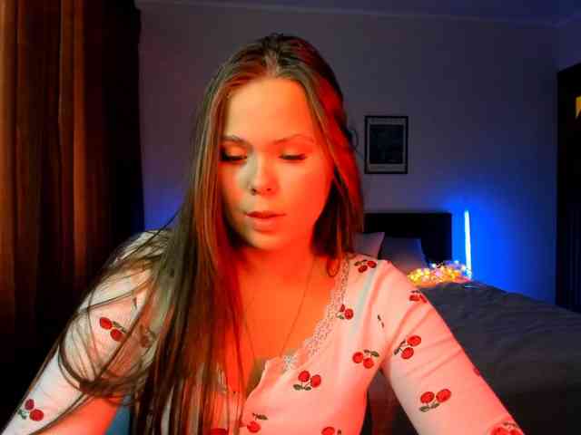 Model: kirakiralove09