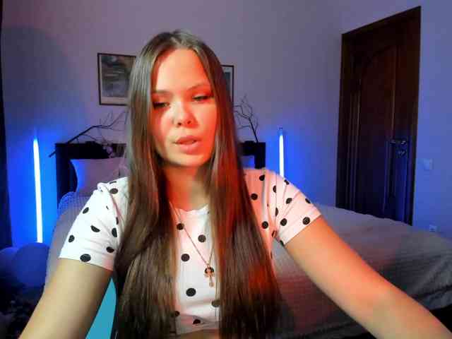 Model: kirakiralove09