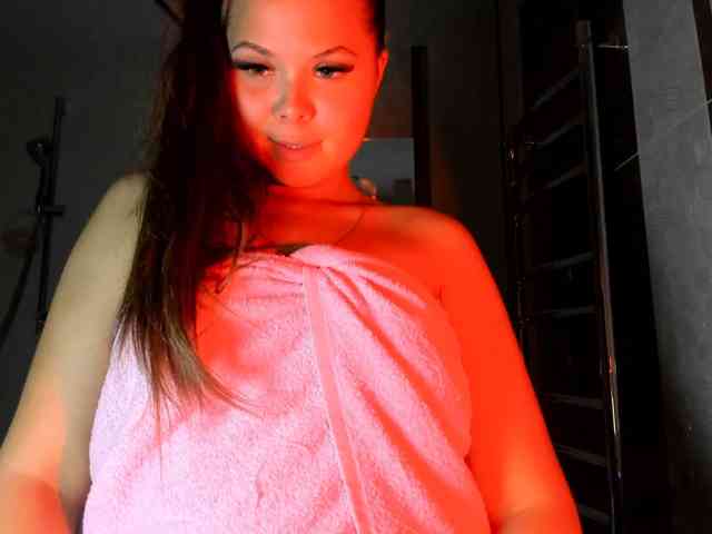 Model: kirakiralove09