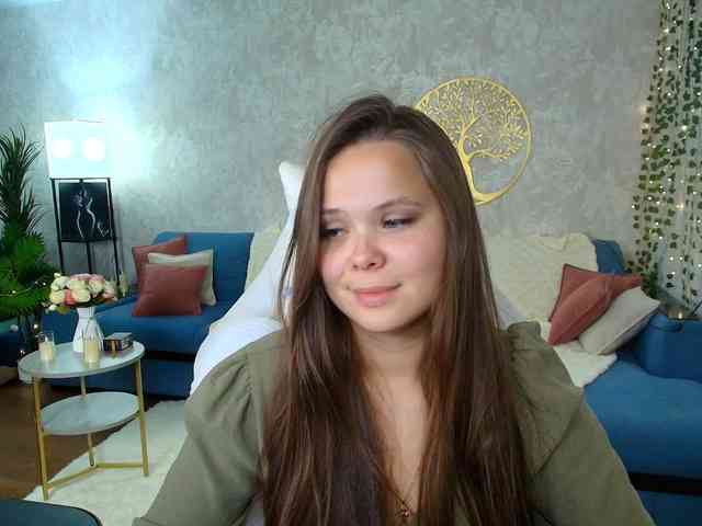 Model: kirakiralove09