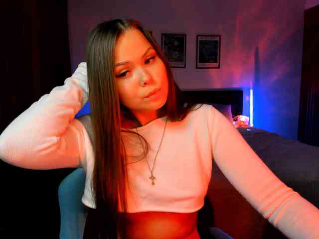 Model: kirakiralove09