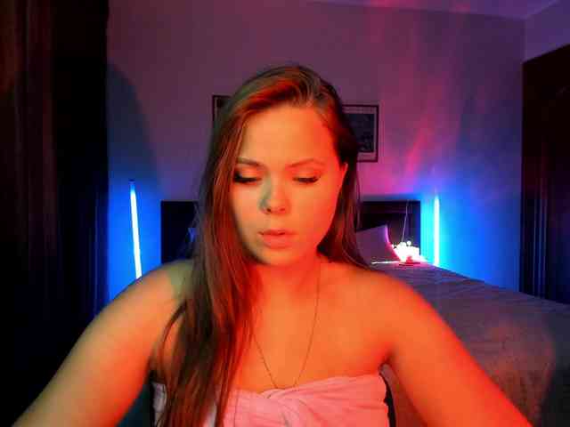 Model: kirakiralove09