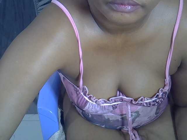 Sexyjackie live cam on BongaCams