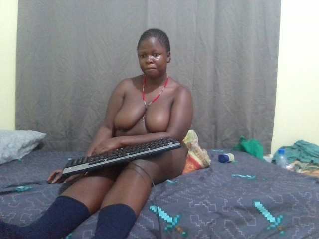 Sexy-Mollient live cam on BongaCams