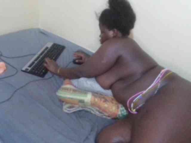 Sexy-Mollient webcam