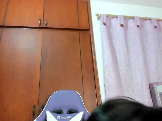 AmirraLove01 live cam on BongaCams