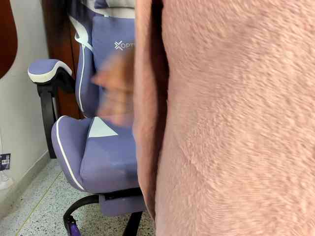 AmirraLove01 webcam