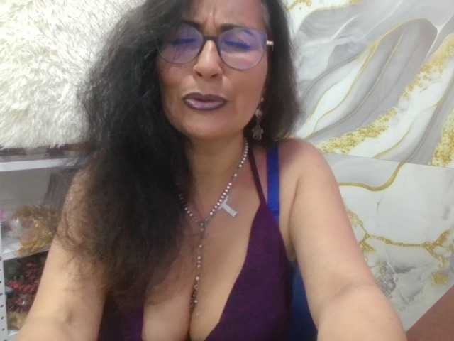 viancamilf live cam on BongaCams