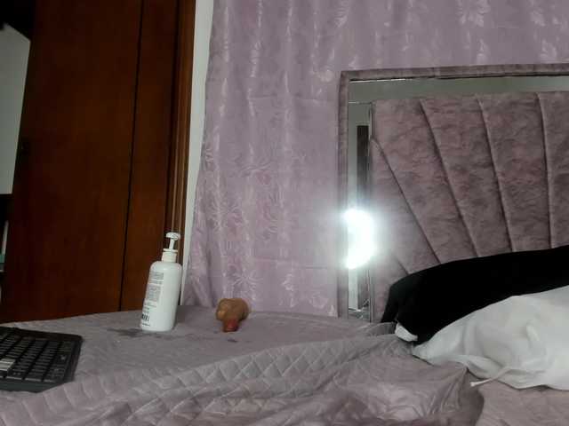 EsmeraldaBlonde