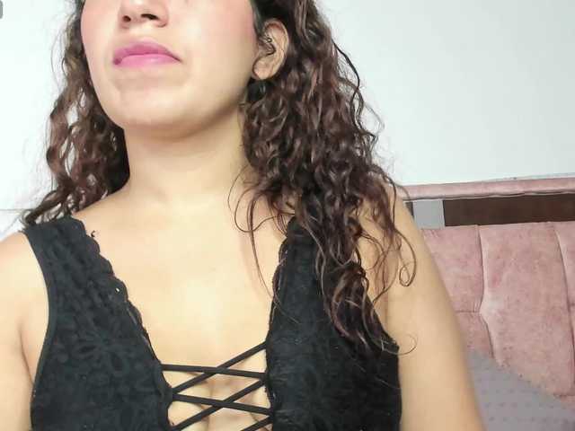 EsmeraldaBlonde live cam on BongaCams