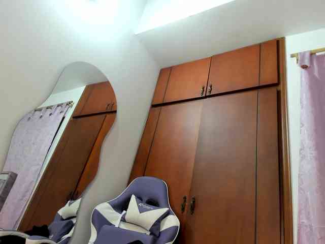 EsmeraldaBlonde webcam