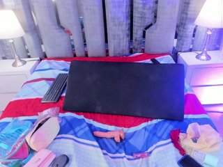 Milkyyboobss-69 Porn Show