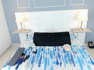 Milkyyboobss-69 Porn Show