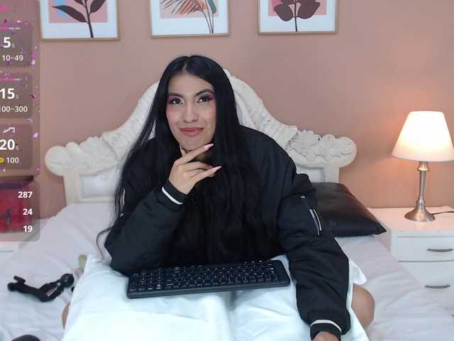 VictoriaGrimm live cam on BongaCams