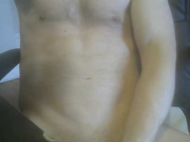 CuteMuscledAnaconda — live male cam