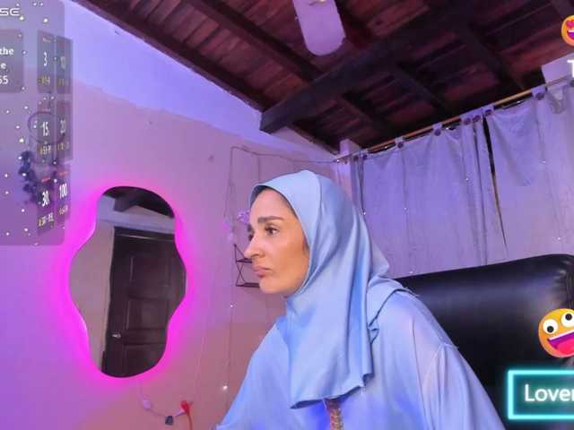 AmiraSaadi, live now on BongaCams