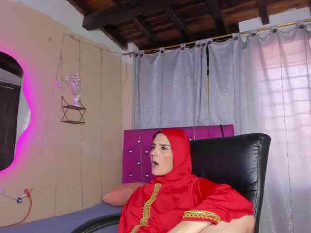 AmiraSaadi - Girl 