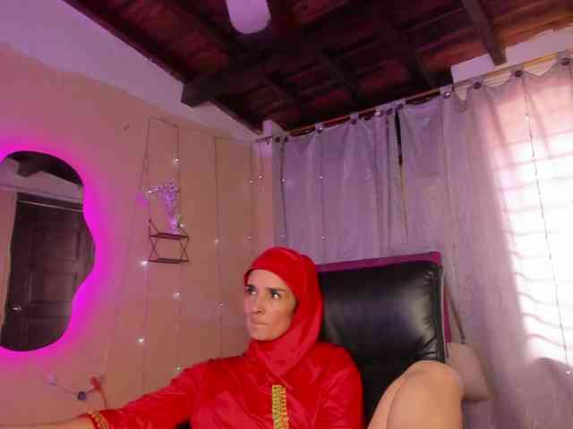 AmiraSaadi AmiraSaadi
