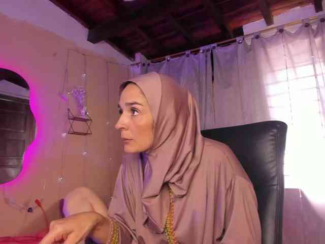 AmiraSaadi AmiraSaadi