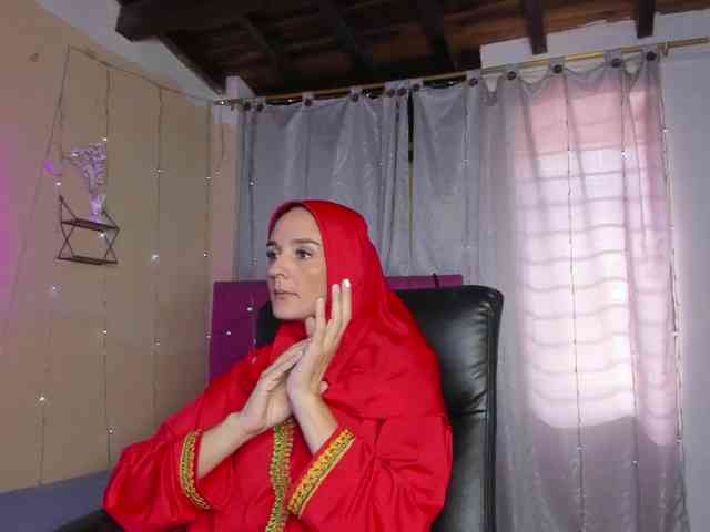 AmiraSaadi AmiraSaadi