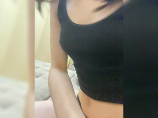 Kissa18M live cam on BongaCams