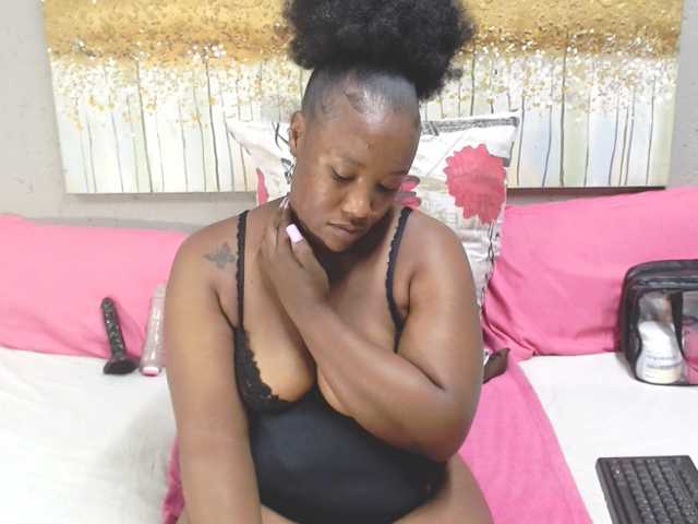 LadyAss33
