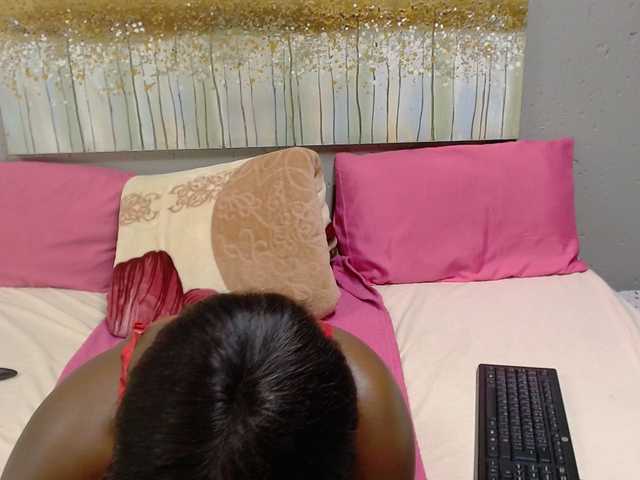 LadyAss33 live cam on BongaCams