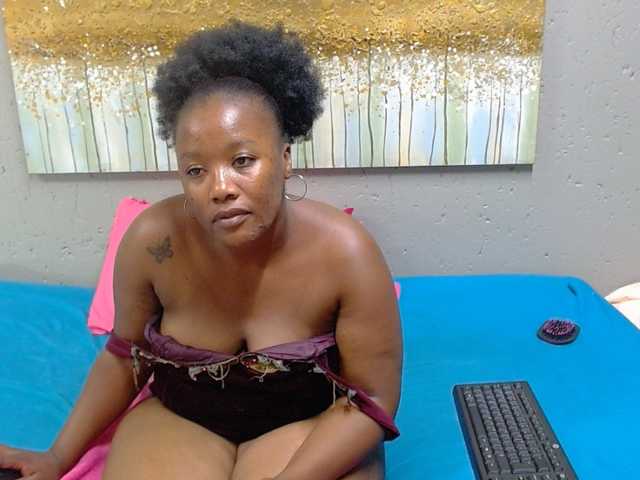 LadyAss33