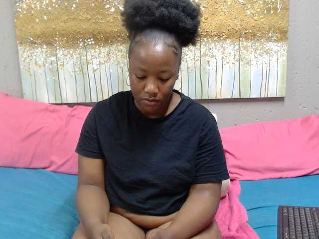 LadyAss33 live cam on BongaCams