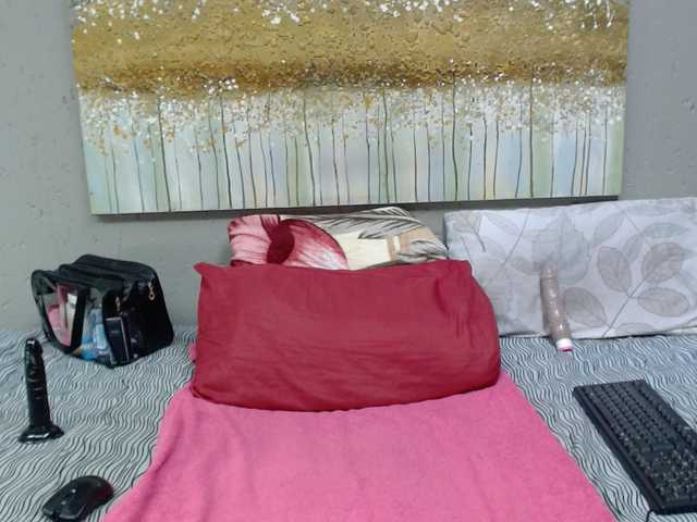 LadyAss33 live cam on BongaCams