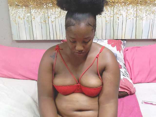 LadyAss33