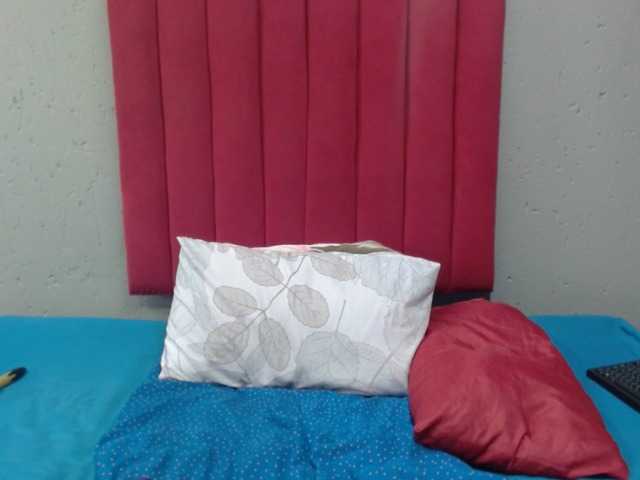 LadyAss33 live cam on BongaCams