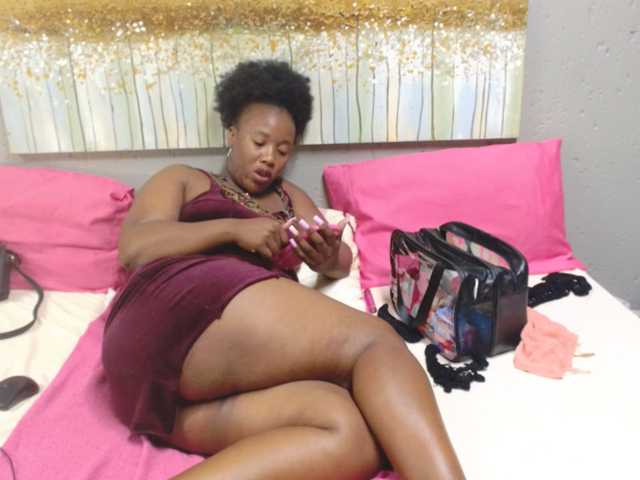 LadyAss33